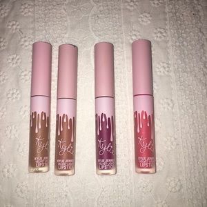 KYLIE COSMETICS MINI LIPPIES